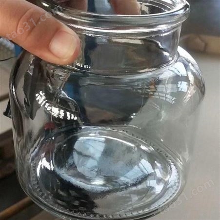 徐州亚特厂家 香水玻璃瓶定制 批发香水喷雾瓶