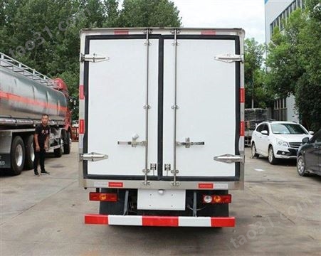 湖北程力东风天锦6.1米冷藏车现货供应