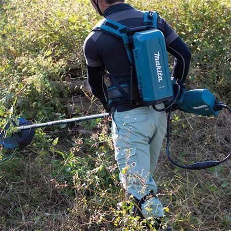 UR201CZ 充电式割草机 电动草坪修剪机 牧田 背负式割草割灌机