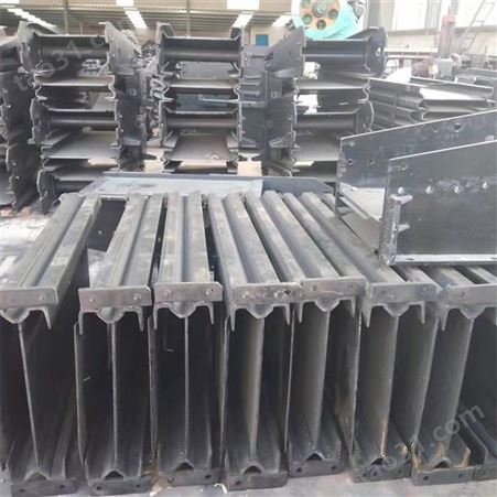 矿用刮板输送机中部槽 刮板机中部槽多种类型 输送机配件中部槽优惠