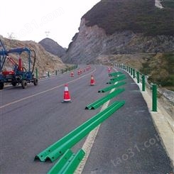 波形护栏板生产 高速公路防撞护栏板造价 乡村道路防护栏价格 供安装