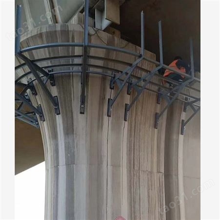 高铁热镀锌Q235角钢吊围栏实心圆弧混凝土桥墩墩顶工作平台