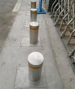 尼高迈自动升降柱现场施工案例图 广州自来水厂防撞液压伸缩路桩