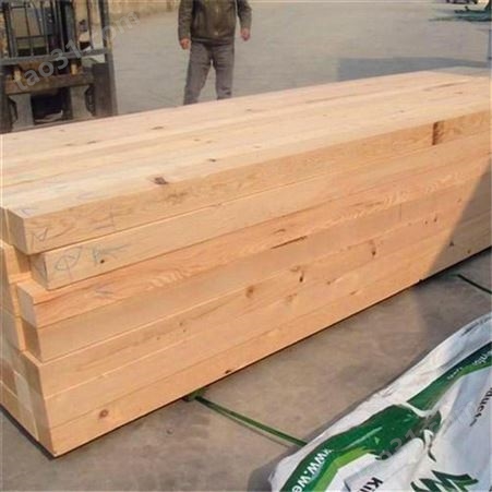 呈果木业 工程木方 辐射松工地现货供应耐磨工地用枕木