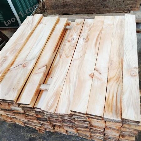 屋架固定模板实木木方 日照杉木建筑木方制造商_呈果木业