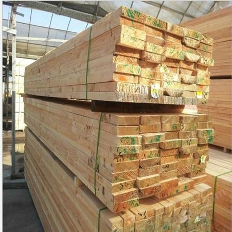 呈果建筑用木方批发10x10进口木方规格齐全厂家现货直销