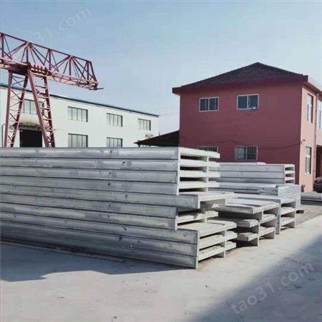 供应优质保温钢桁架轻型复合板